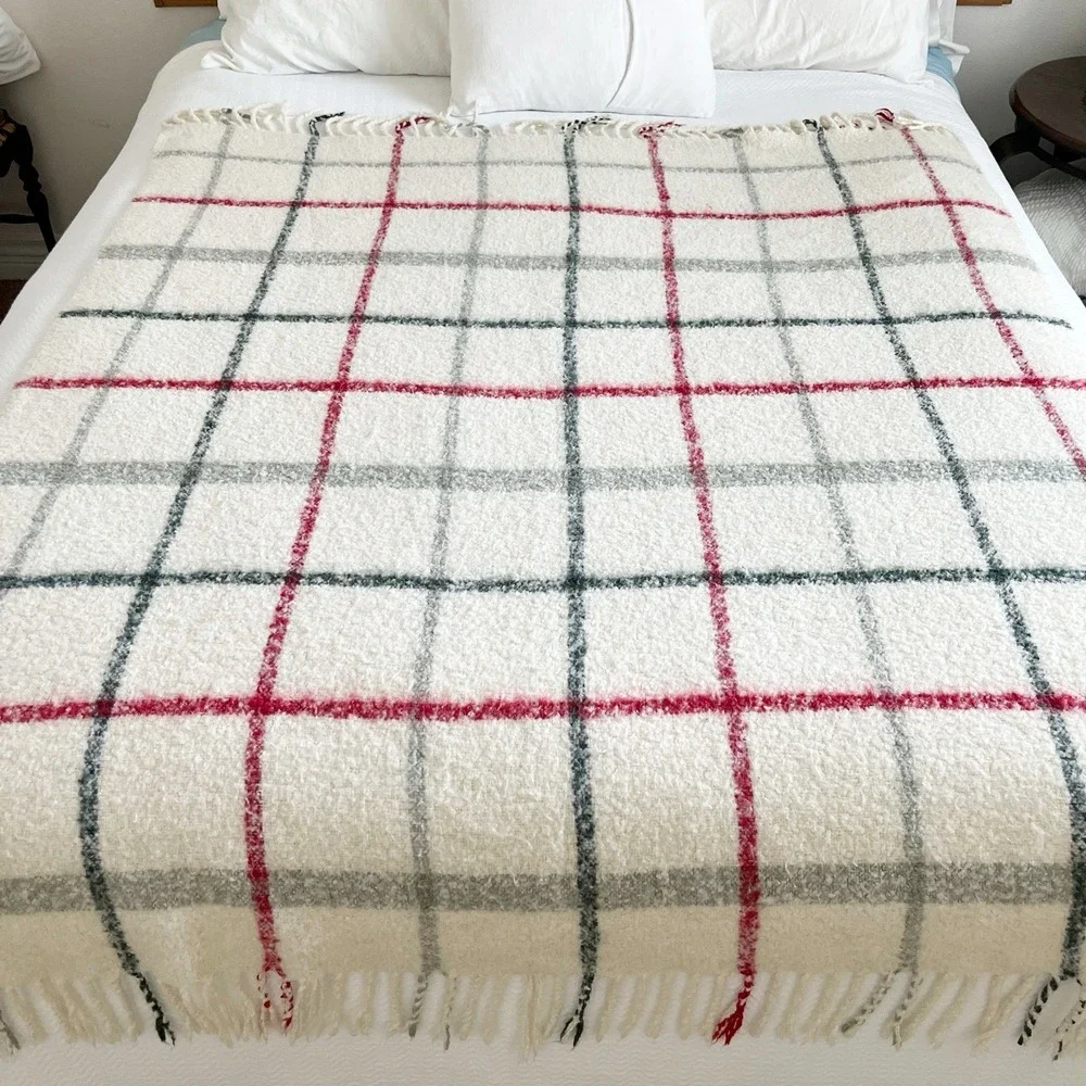 Pottery Barn Throw Blanket Cream Red Green Plaid